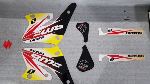 Kit adesivi one per suzuki - "one",